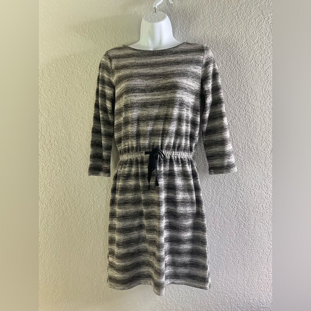 Loft Anne Taylor Midi dress XS cinched waist w/tie black/gray p/p 17” L 35”